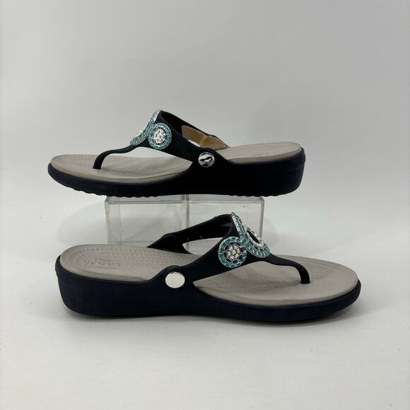 Crocs Sanrah Sandals Womens Sz 9 Blue Beaded Comfort Thong Flip Flop - Picture 3 of 12